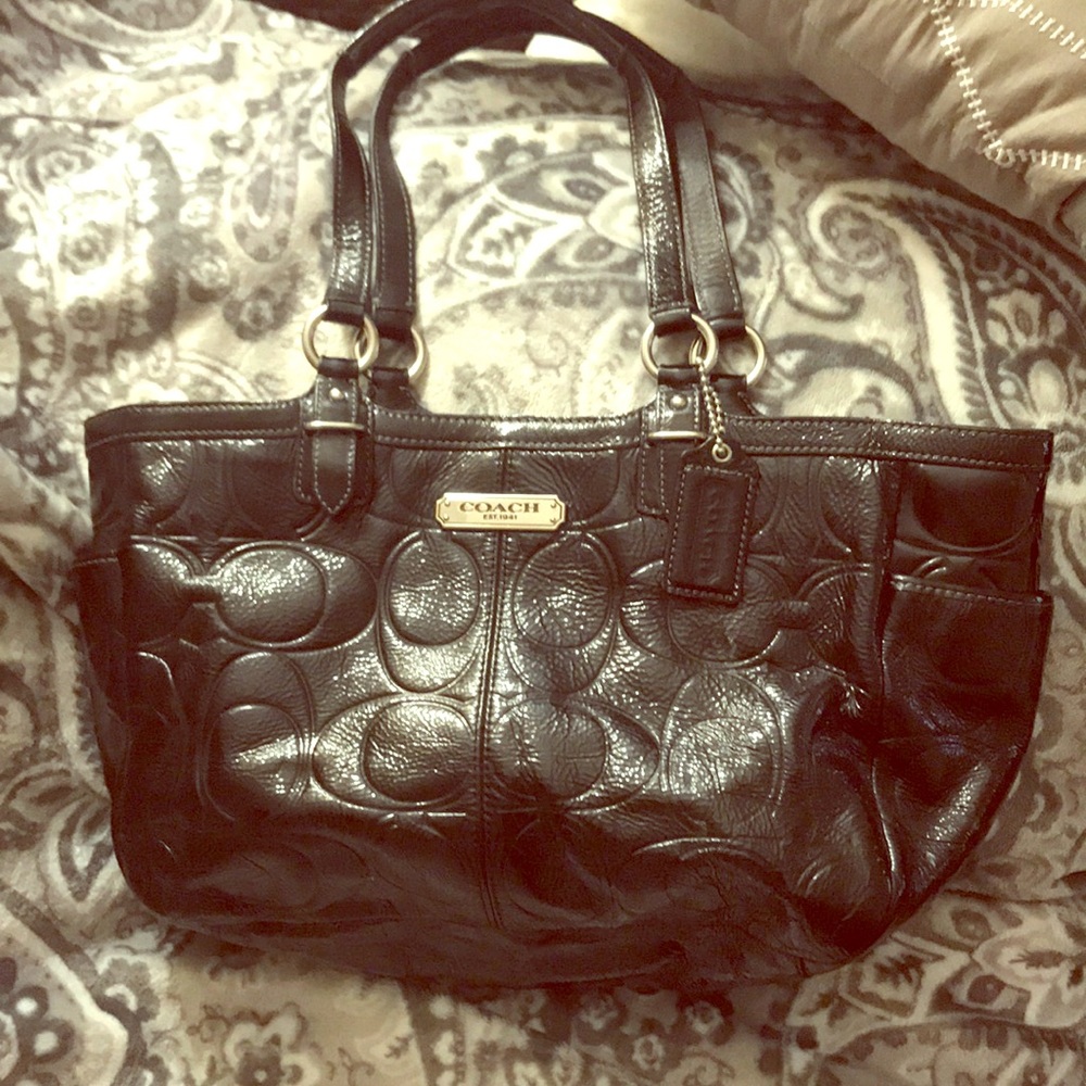 Coach Gallery Embossed Signature Patent Leather